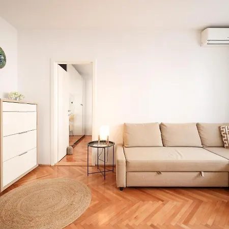 Apartment Modern With Terrace Near Old Town *